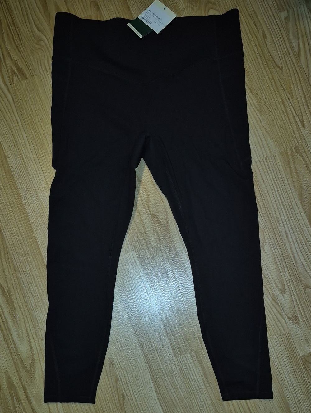 NWT HALARA ULTRA SCULPT HI RISE PERFORMACE LEGGINGS pockets..SIZE 1X..24" INSEAM